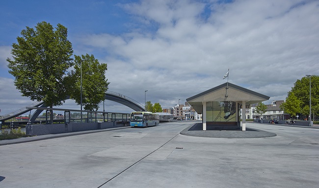 Het busgebouw op Tramplein.